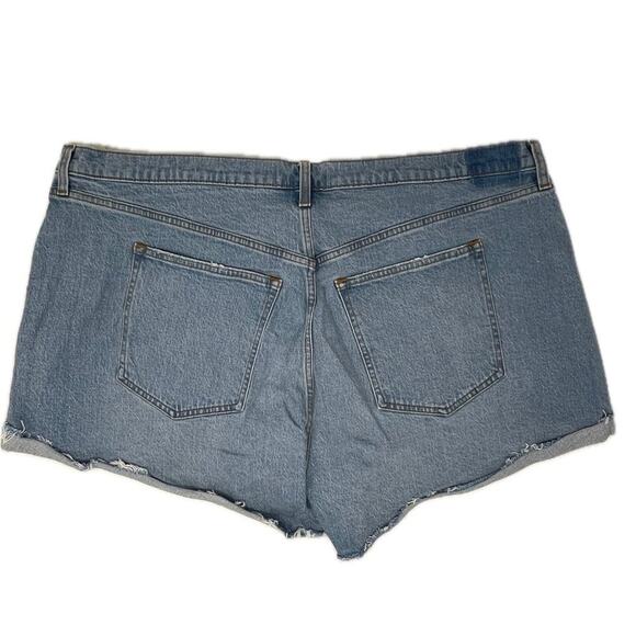 Abercrombie & Fitch Curve Love The Mom High Rise Cutoff Denim Shorts 36/22 - Picture 2 of 6